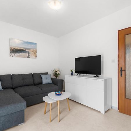 Apartments Feniks Пореч Екстериор снимка