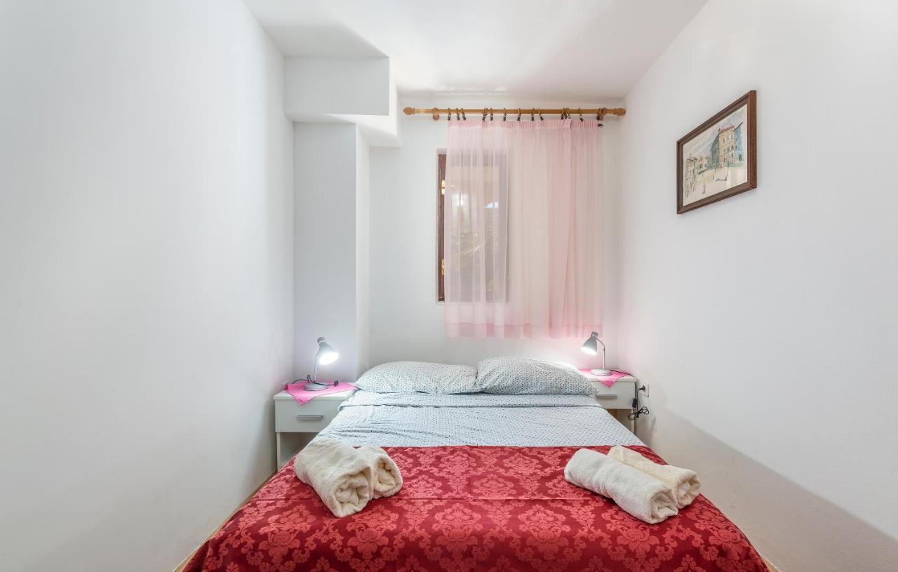 Apartments Feniks Пореч Екстериор снимка